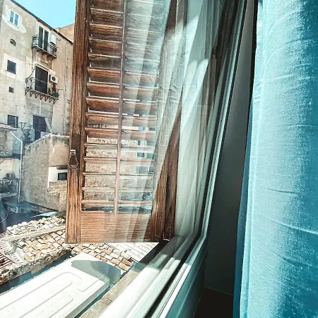 Lucky Inn, La Della Fortuna Guest house *