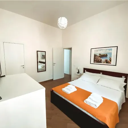 Lucky Inn, La Della Fortuna Guest house *