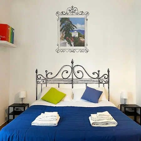 Pensión Lucky Inn, La Della Fortuna *