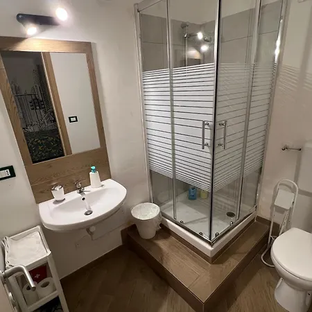 Lucky Inn, La Della Fortuna Guest house